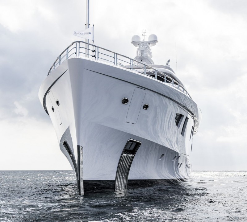 Yacht ARTEFACT, Nobiskrug | CHARTERWORLD Luxury Superyacht Charters